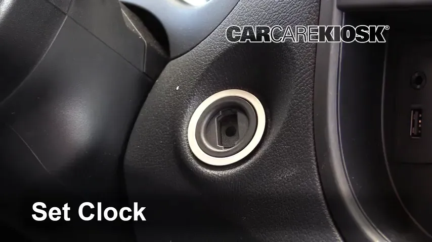 2019 Mercedes-Benz Metris 2.0L 4 Cyl. Turbo Mini Cargo Van Clock